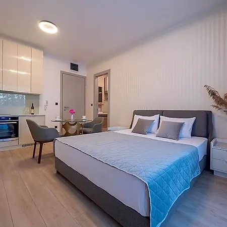 Hotel Casa Al Mare By Moskva 4*